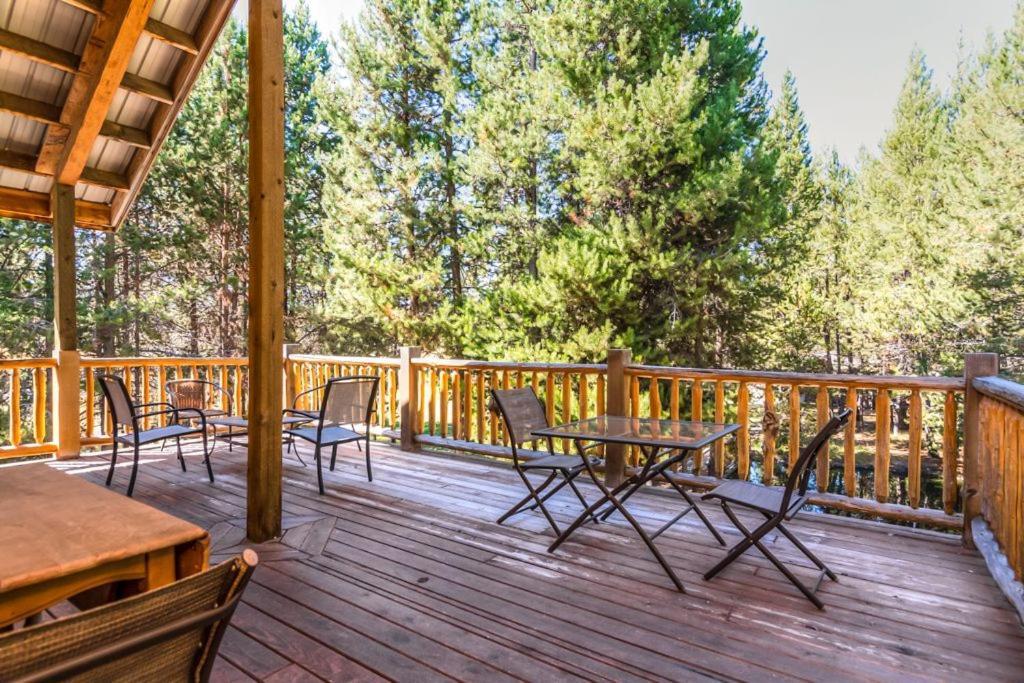 DiamondStone Guest Lodges La Pine Extérieur photo